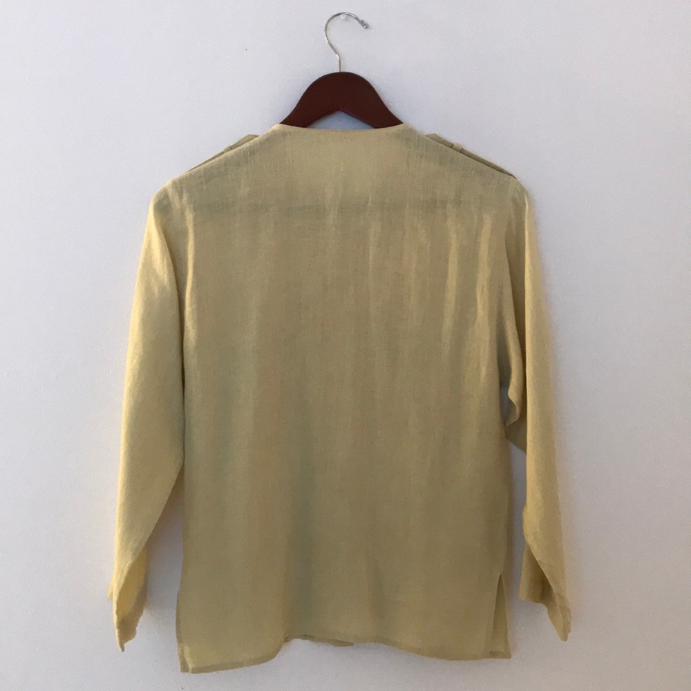 100% LINEN BUTTON DOWN TOP! - Picture 2 of 2